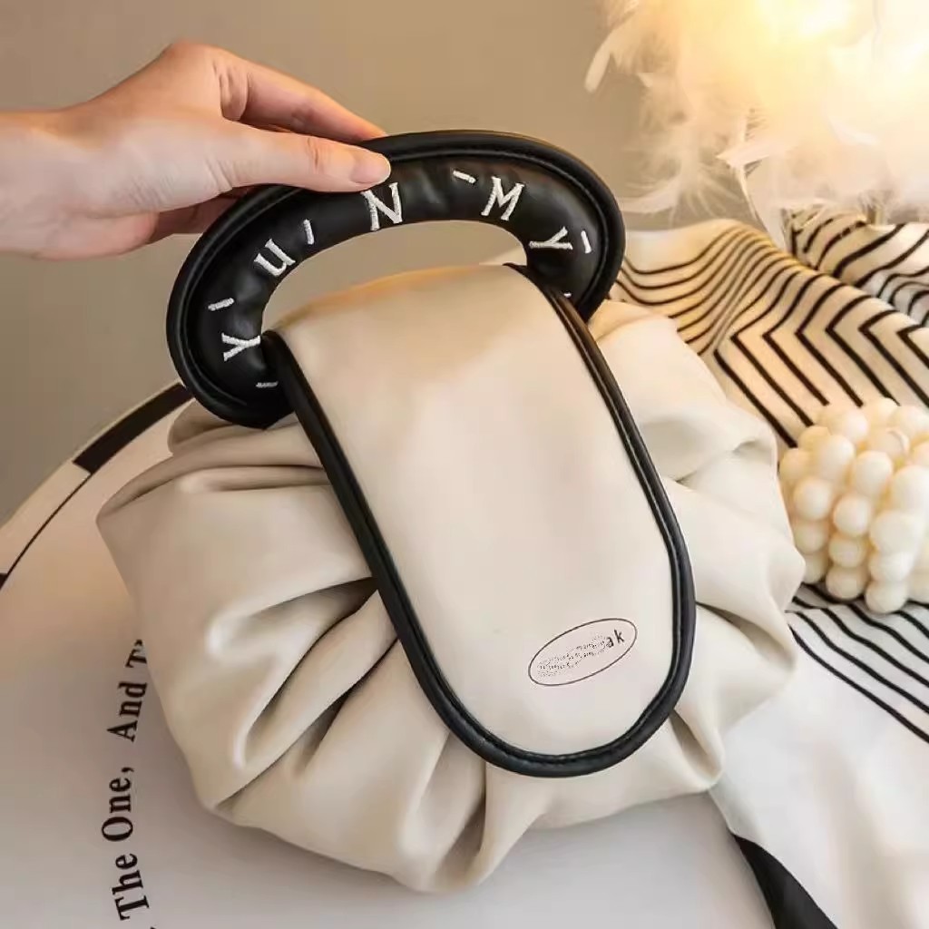 Lazy Cosmetic Bag Women's 2024 - đánh giá và giá Tile Bag Drawstring