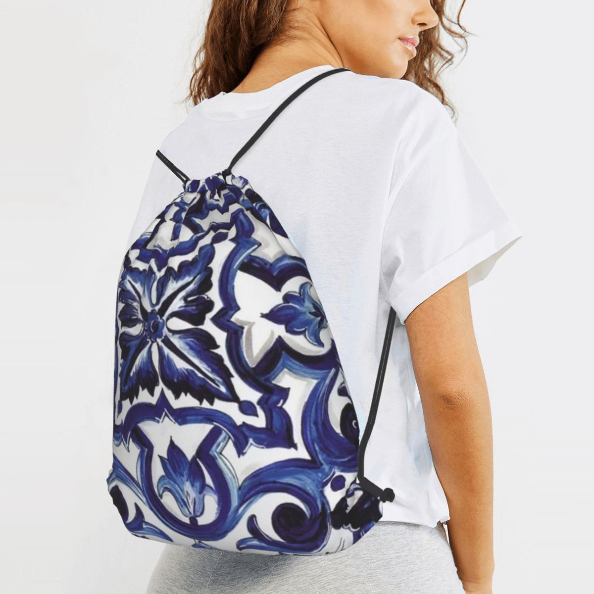 Blue Ornate Floral Mediterrane - đánh giá và giá Tile Bag Drawstring