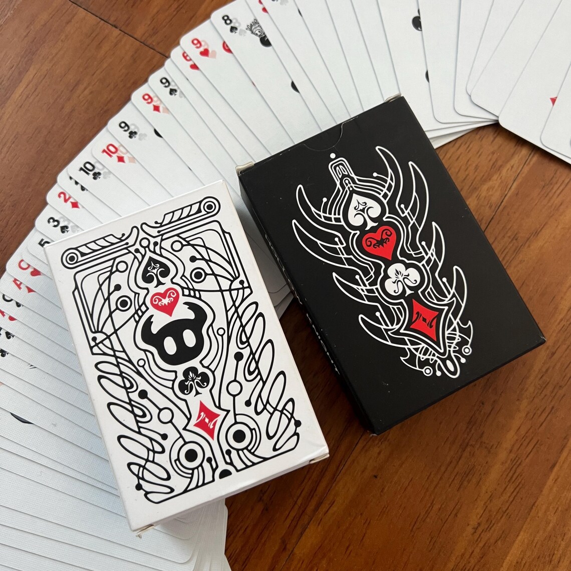 Hollow Knight Standard Poker C - đánh giá và giá Board Game Card